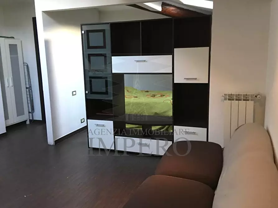 Immagine 1 di Bilocale in vendita  in Piazza della Costituente 8 a Ventimiglia