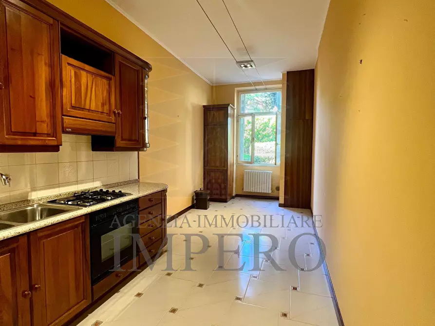 Immagine 5 di Quadrilocale in vendita  in Corso Italia 100 a Bordighera