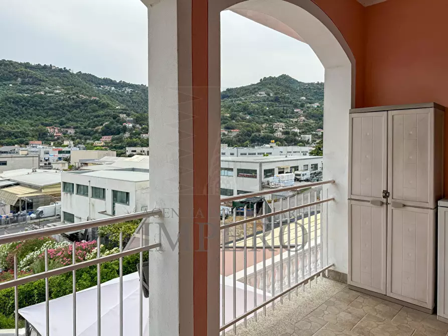 Immagine 17 di Villa in vendita  in Via del Commercio 1 a Camporosso