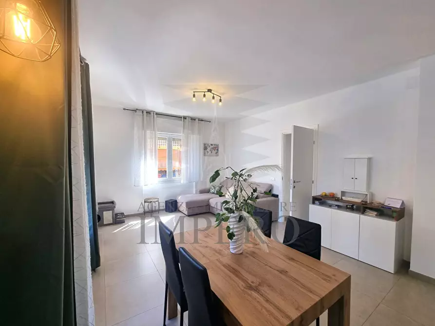 Immagine 8 di Quadrilocale in vendita  in Via Roma 60 a Ventimiglia