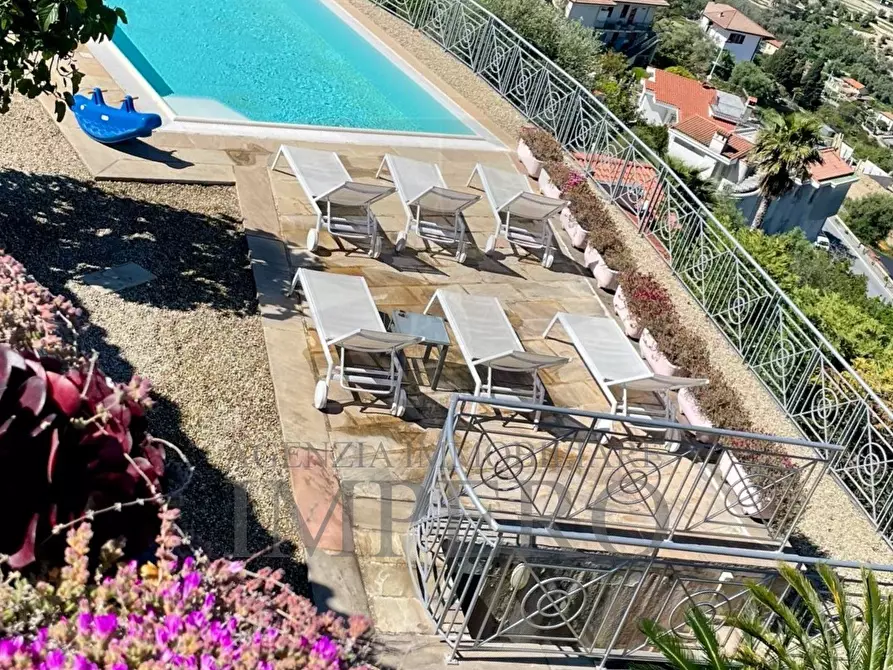 Immagine 20 di Villa in vendita  in Via Iride 155 a Bordighera