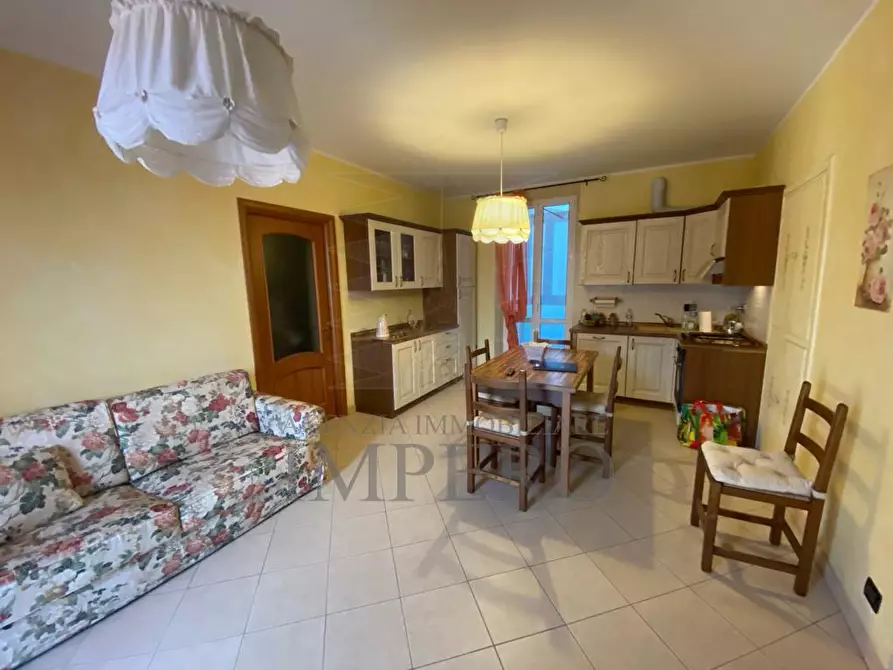 Immagine 2 di Trilocale in vendita  in Via Gianchette 1 a Ventimiglia