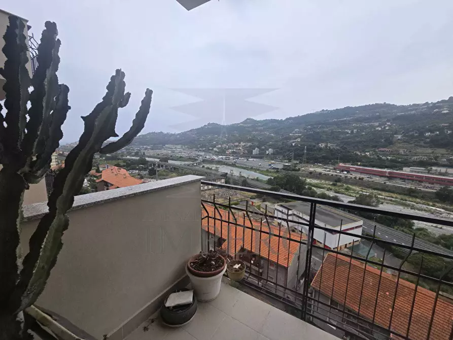 Immagine 10 di Quadrilocale in affitto  in Via Caduti del Lavoro 33 a Ventimiglia
