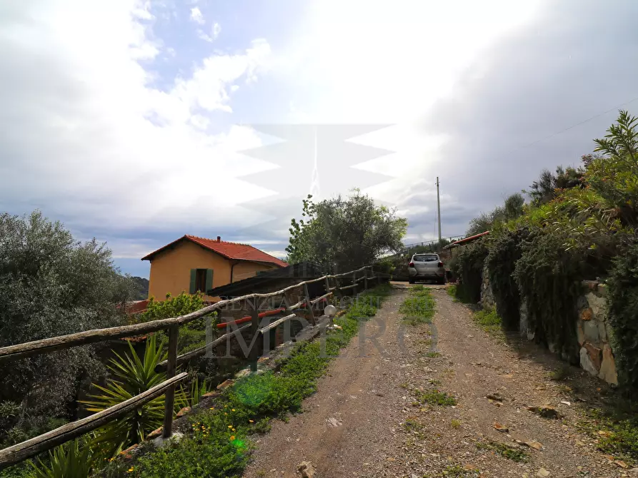 Immagine 36 di Casa indipendente in vendita  in Negi Fumei a Perinaldo