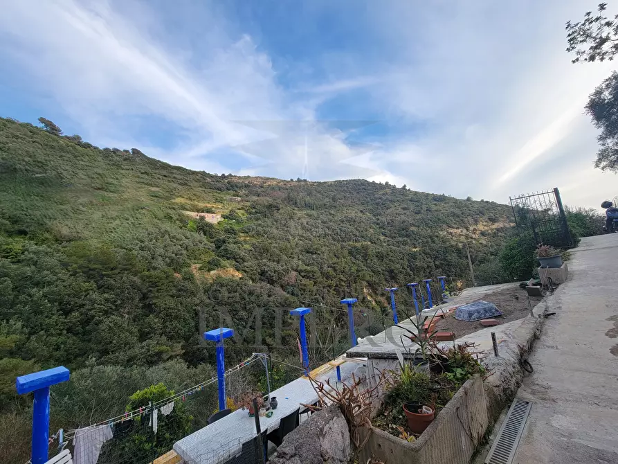 Immagine 2 di Porzione di casa in vendita  in strada valloni a Ventimiglia