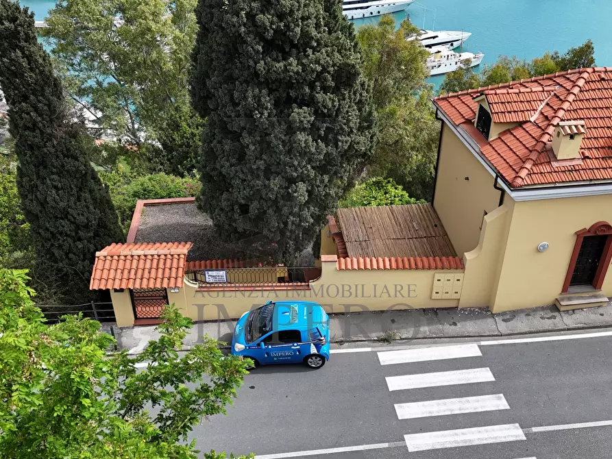 Immagine 22 di Bilocale in vendita  in Corso G. Verdi 17 a Ventimiglia