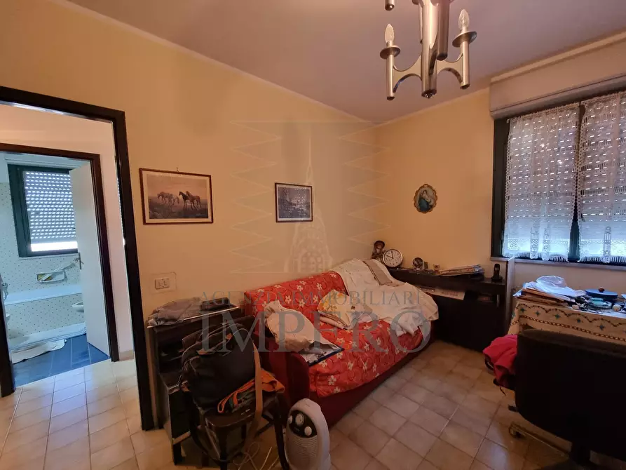 Immagine 13 di Pentalocale in vendita  in Via Garibbe 5 a Vallecrosia