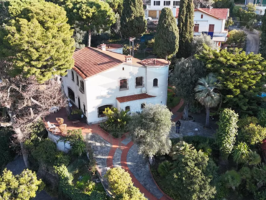 Immagine 34 di Villa in vendita  in Via Vincenzo Gioberti 11 a Bordighera
