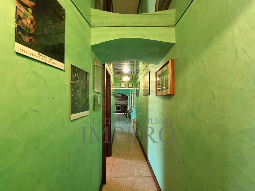 Immagine 15 di Trilocale in vendita  in Via Giuseppe Garibaldi 26 a Ventimiglia