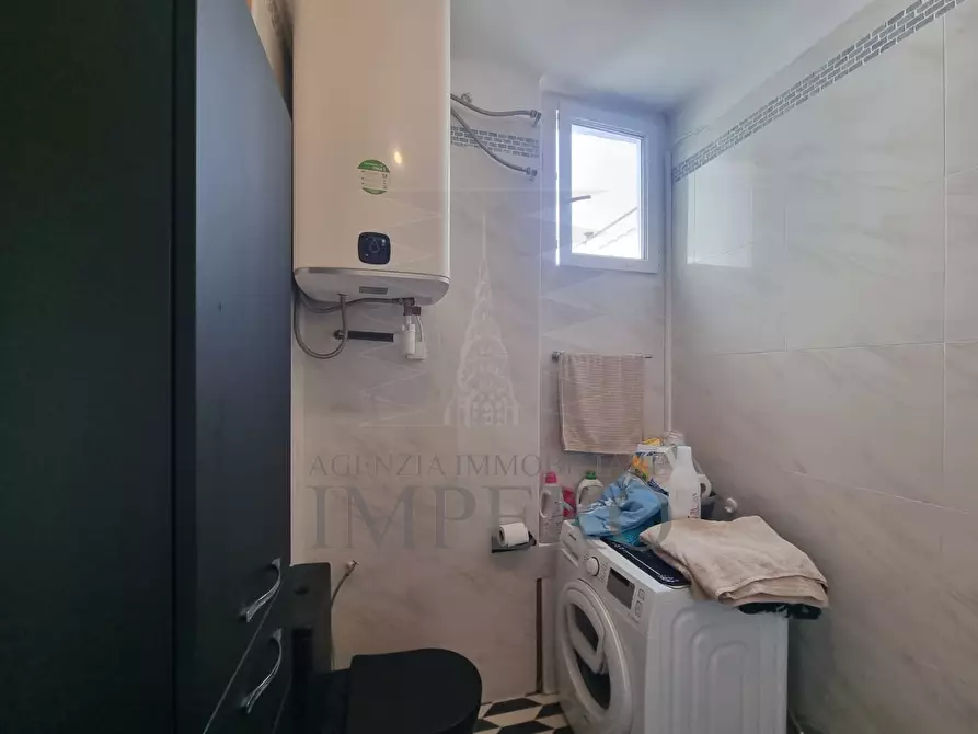 Immagine 17 di Trilocale in vendita  in Passeggiata Cavallotti 59 a Ventimiglia