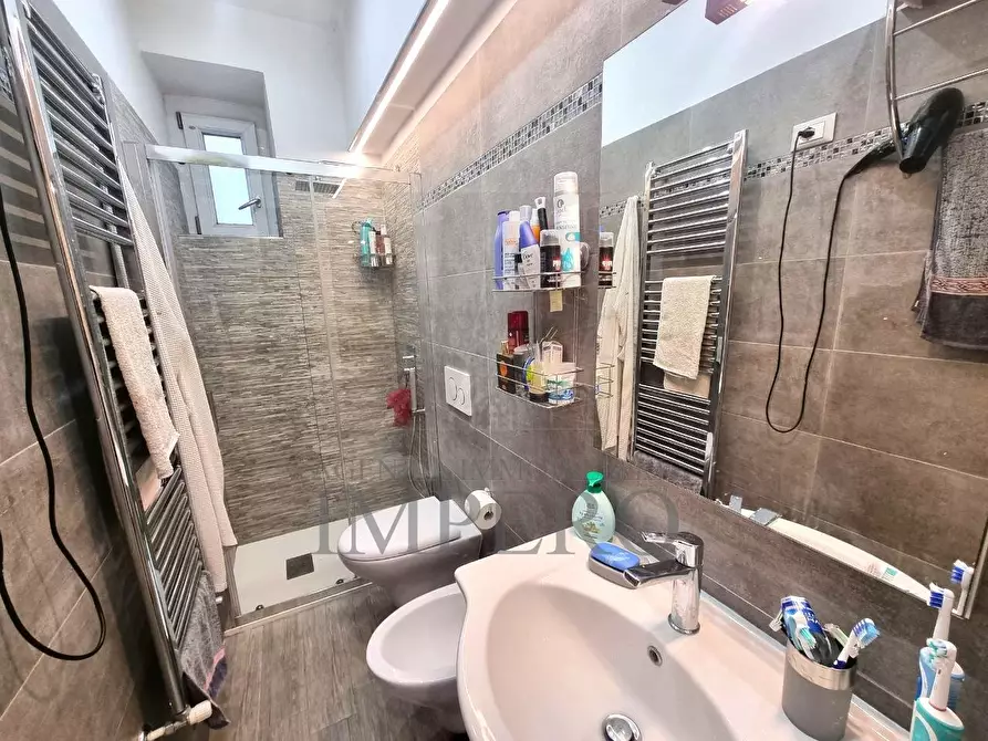 Immagine 16 di Porzione di casa in vendita  in Passeggiata Cavallotti 10 a Ventimiglia