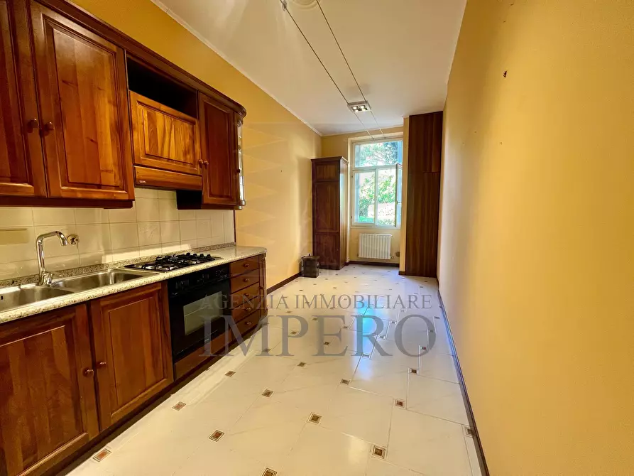 Immagine 6 di Quadrilocale in vendita  in Corso Italia 100 a Bordighera