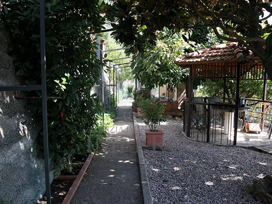 Immagine 16 di Villa in vendita  in Via delle Ginestre 8 a Ventimiglia