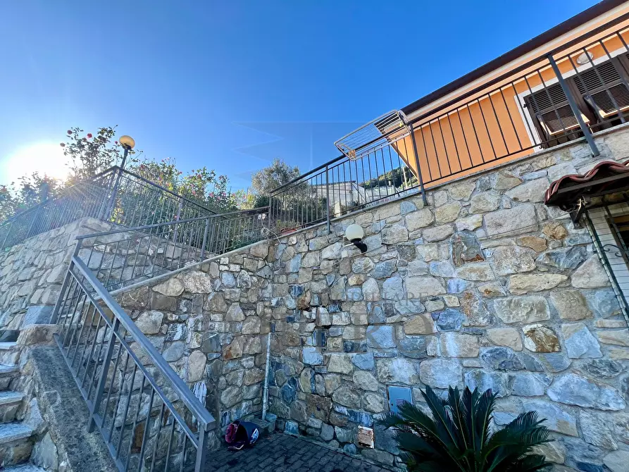 Immagine 40 di Villa in vendita  in Corso della Repubblica a Camporosso