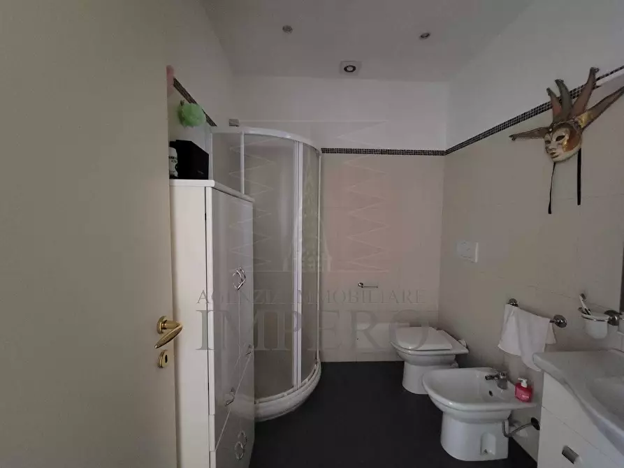 Immagine 24 di Trilocale in vendita  in Via Metella 1 a Ventimiglia