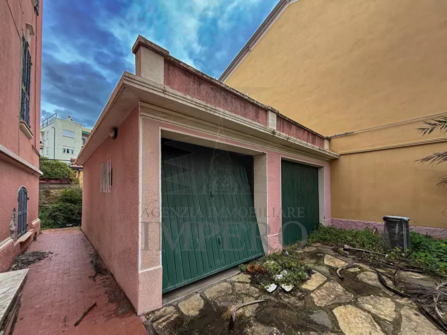 Immagine 4 di Villa in vendita  a Bordighera