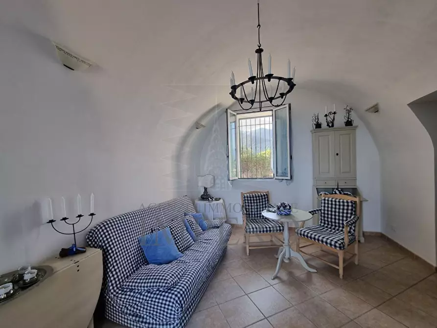 Immagine 10 di Villa in vendita  in Corso Francia 108 a Ventimiglia