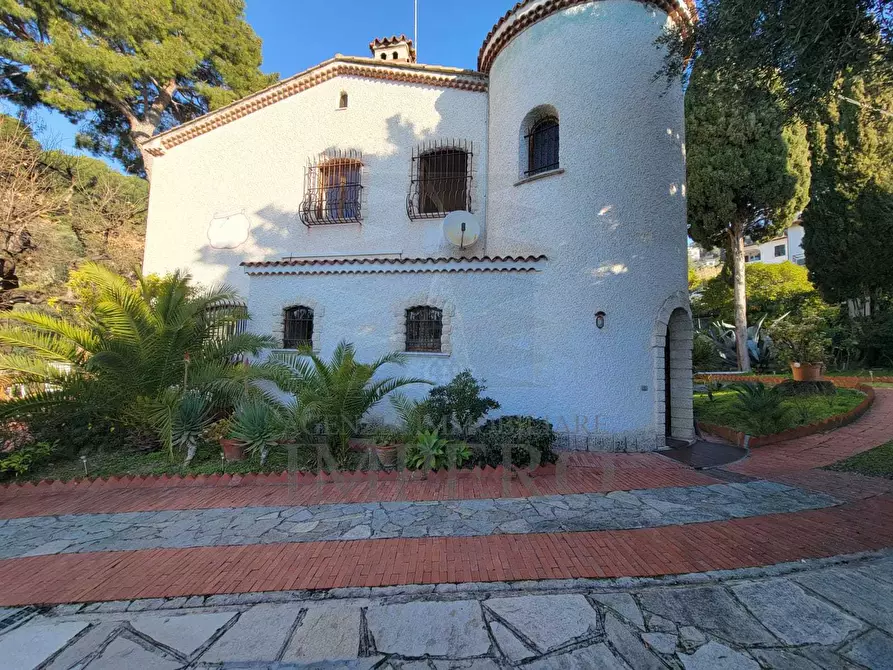 Immagine 25 di Villa in vendita  in Via Vincenzo Gioberti 11 a Bordighera