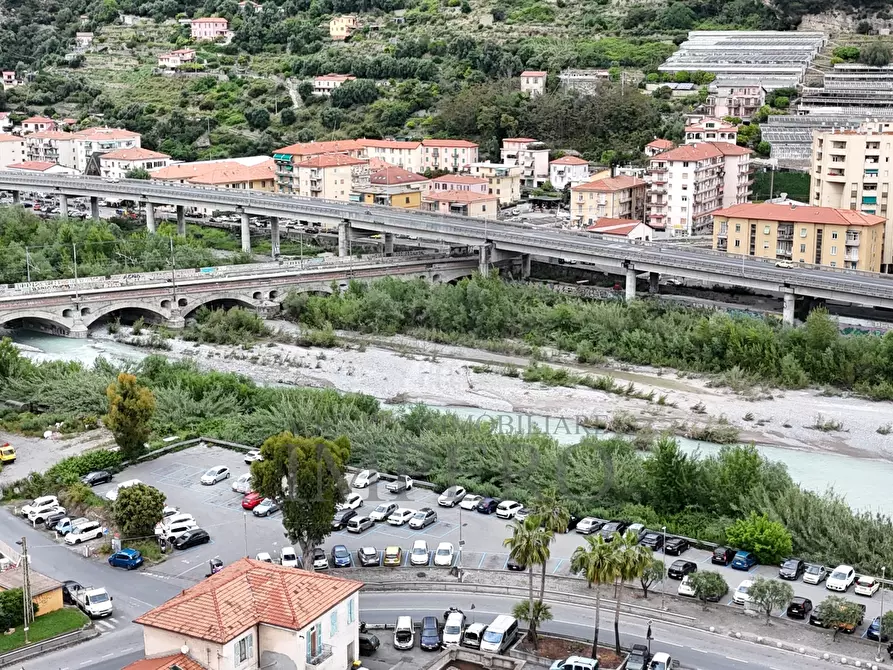 Immagine 34 di Trilocale in vendita  in Via Giudici 28 a Ventimiglia