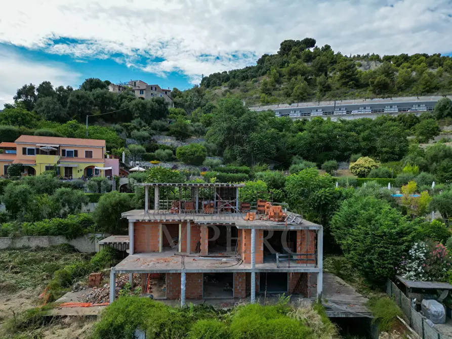 Immagine 1 di Casa indipendente in vendita  in Corso Mentone 45 a Ventimiglia