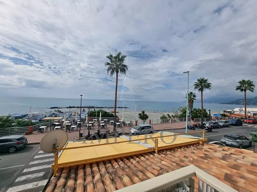 Immagine 19 di Trilocale in vendita  in Passeggiata Cavallotti 59 a Ventimiglia