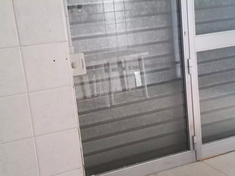 Immagine 5 di Magazzino in affitto  a Francavilla Al Mare