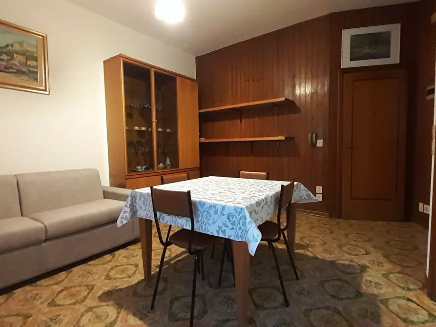 Immagine 5 di Trilocale in affitto  in Viale Maiella 23/A a Francavilla Al Mare