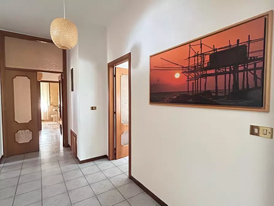 Immagine 9 di Quadrilocale in affitto  in Viale Maiella 23/A a Francavilla Al Mare