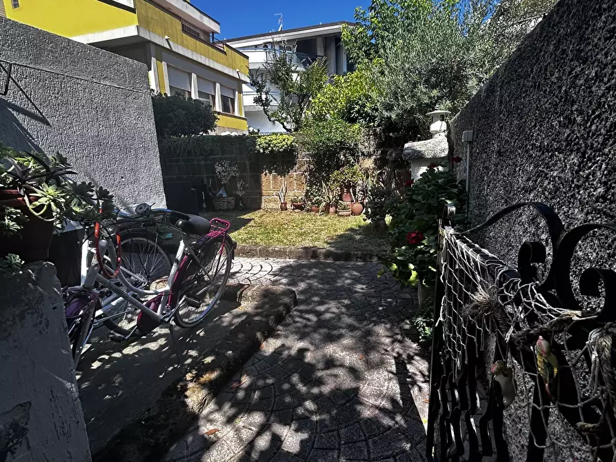 Immagine 14 di Appartamento in affitto  in Viale Maiella 23/A a Francavilla Al Mare