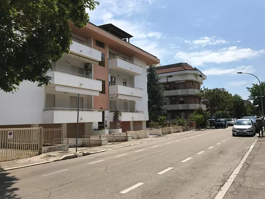 Immagine 13 di Trilocale in affitto  a Francavilla Al Mare