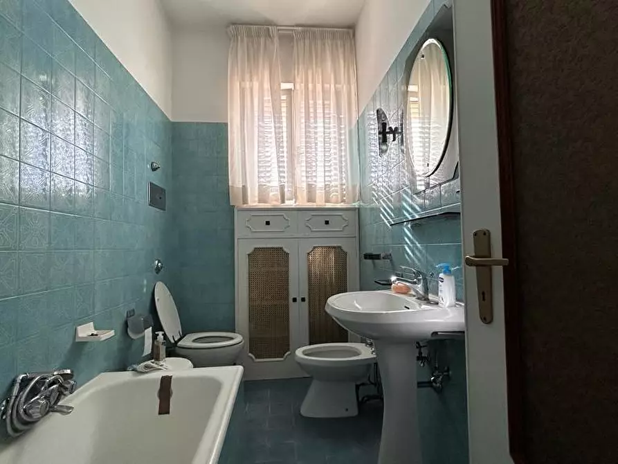 Immagine 10 di Quadrilocale in vendita  in Viale Maiella 23/A a Pescara