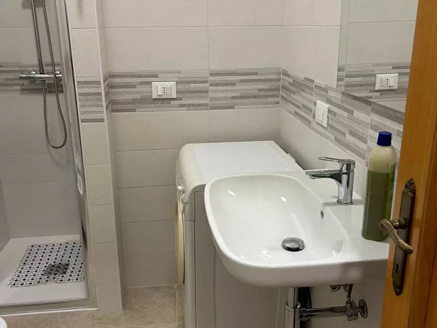 Immagine 9 di Quadrilocale in affitto  a Francavilla Al Mare