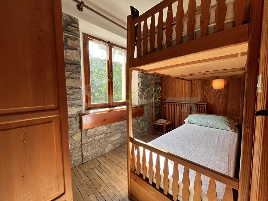 Immagine 13 di Quadrilocale in affitto  in Avenue Dent du Geant 31 a Pre'-Saint-Didier