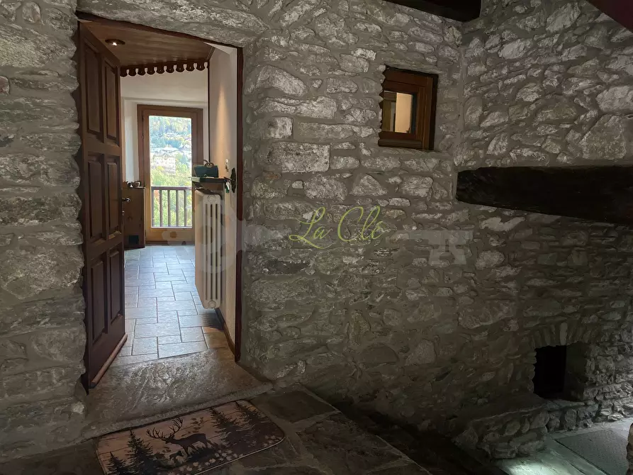 Immagine 19 di Trilocale in affitto  in Via San Giocondo a Courmayeur