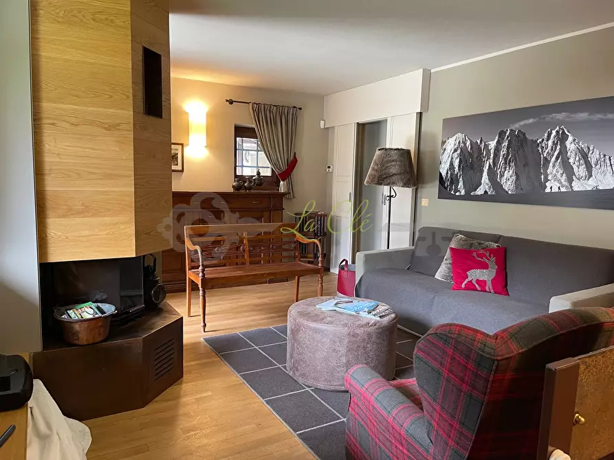 Immagine 1 di Trilocale in affitto  in Via Col Ferret 6 a Courmayeur