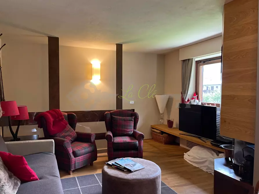 Immagine 2 di Trilocale in affitto  in Via Col Ferret 6 a Courmayeur