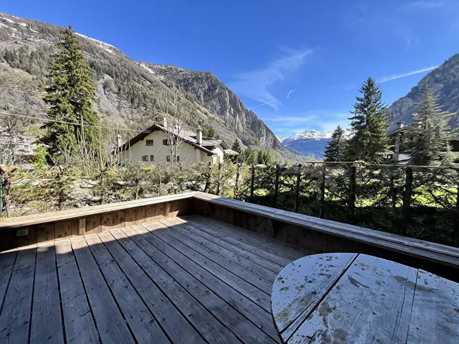 Immagine 17 di Bilocale in affitto  in Strada della Brenva 17 a Courmayeur