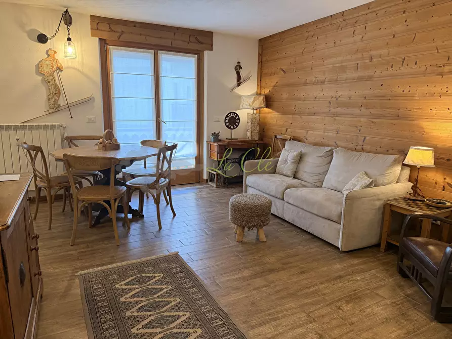 Immagine 1 di Trilocale in vendita  a Courmayeur
