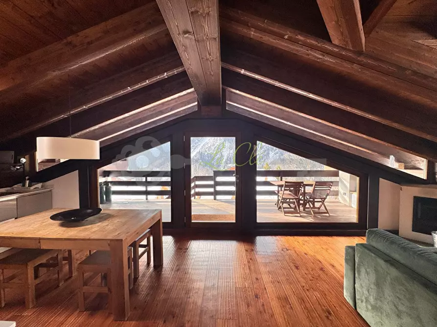 Immagine 5 di Mansarda in affitto  a Pre'-Saint-Didier