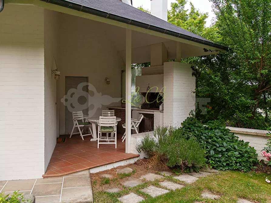 Immagine 40 di Albergo/B&B/Residence in vendita  a Brissogne