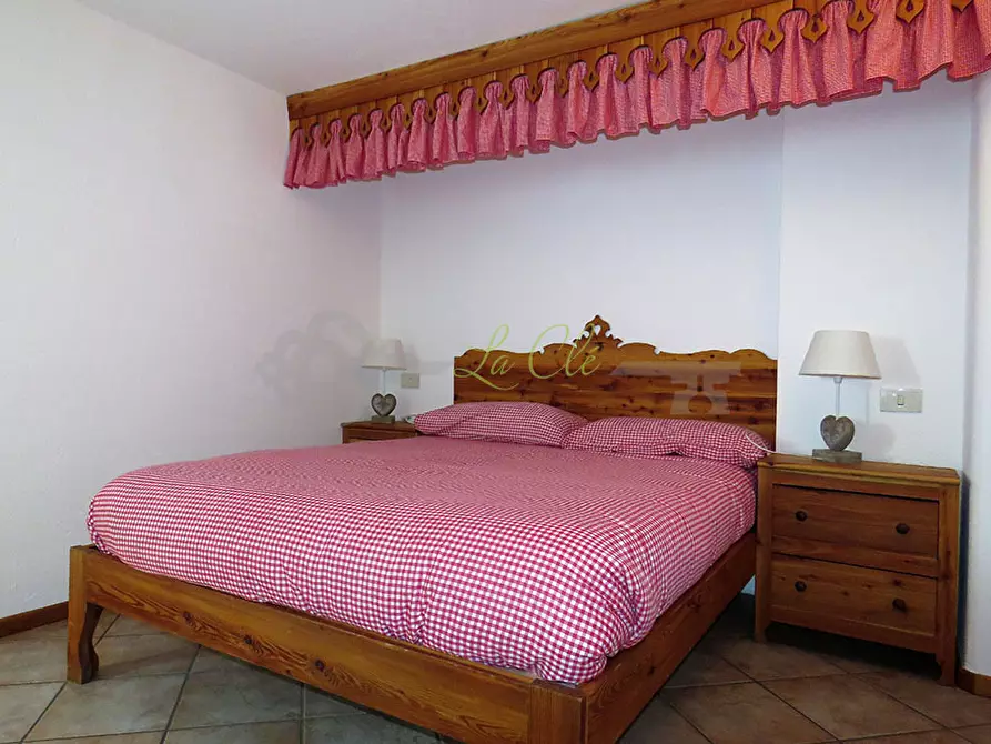 Immagine 10 di Quadrilocale in affitto  a Courmayeur