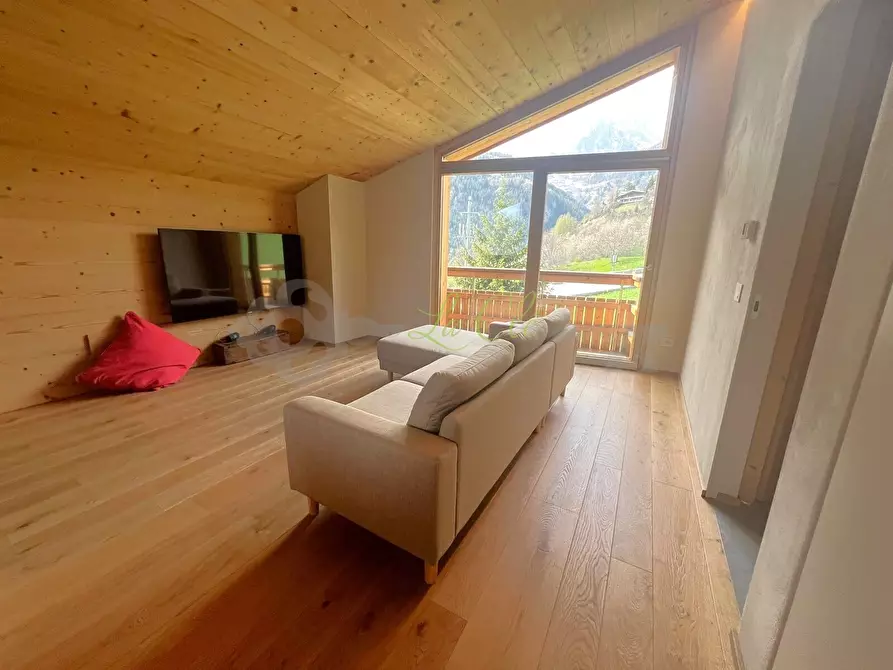 Immagine 3 di Trilocale in affitto  a Pre'-Saint-Didier