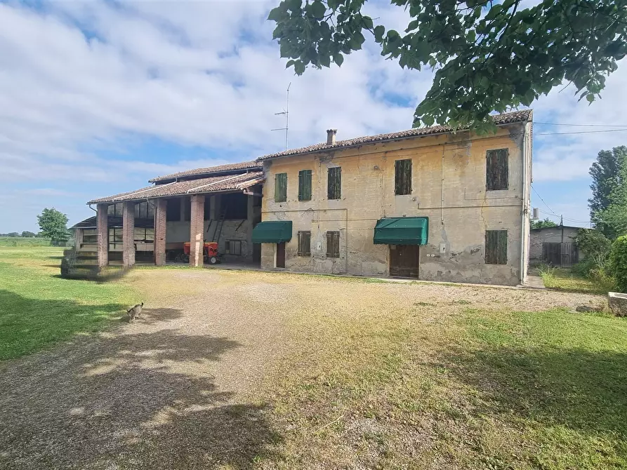 Immagine 2 di Rustico / casale in vendita  in Strada Gazzano 30 a Parma