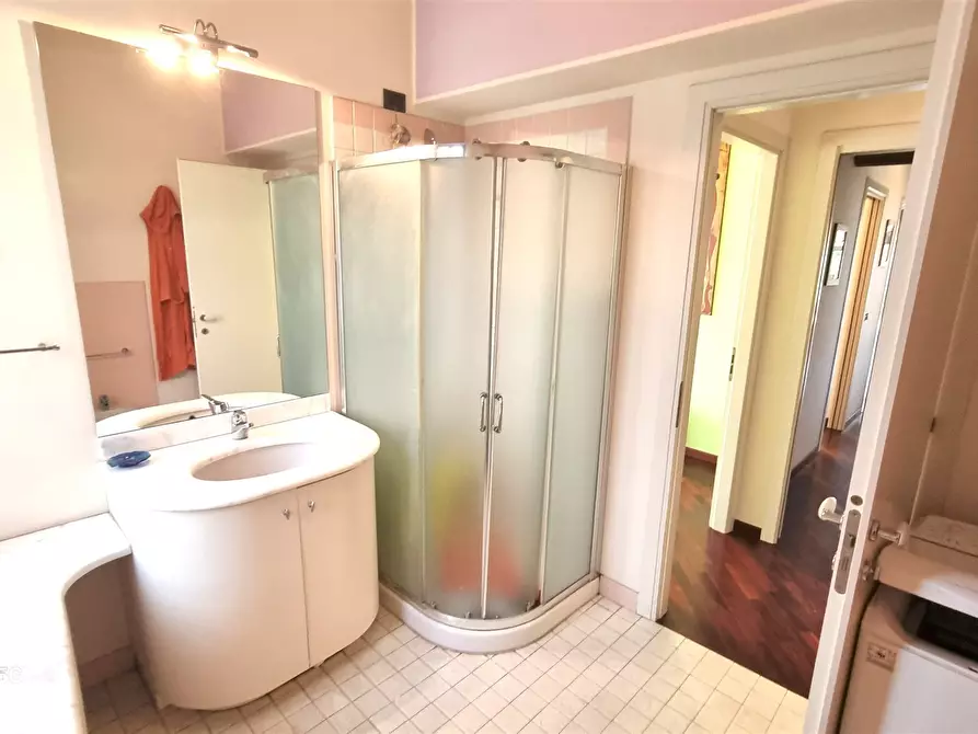 Immagine 18 di Trilocale in vendita  in Strada Bassa dei Folli 200 a Parma