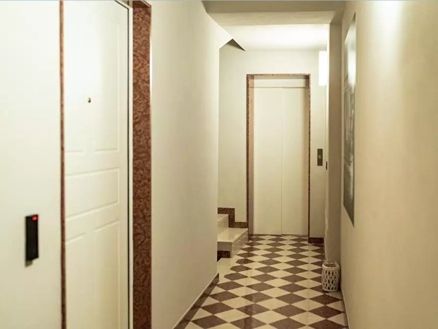 Immagine 16 di Bilocale in affitto  in Borgo Naviglio 1 a Parma