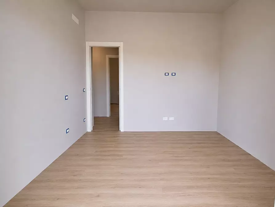 Immagine 22 di Quadrilocale in vendita  in Via Aroldo Bonzagni 47 a Modena