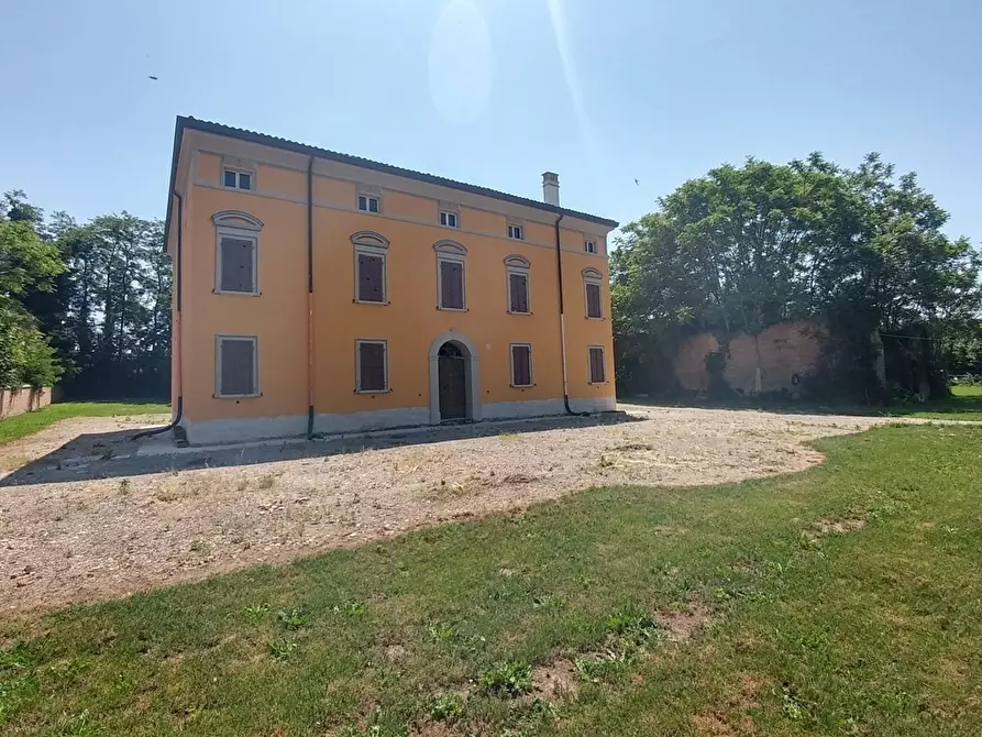 Immagine 22 di Villa in vendita  a Bomporto