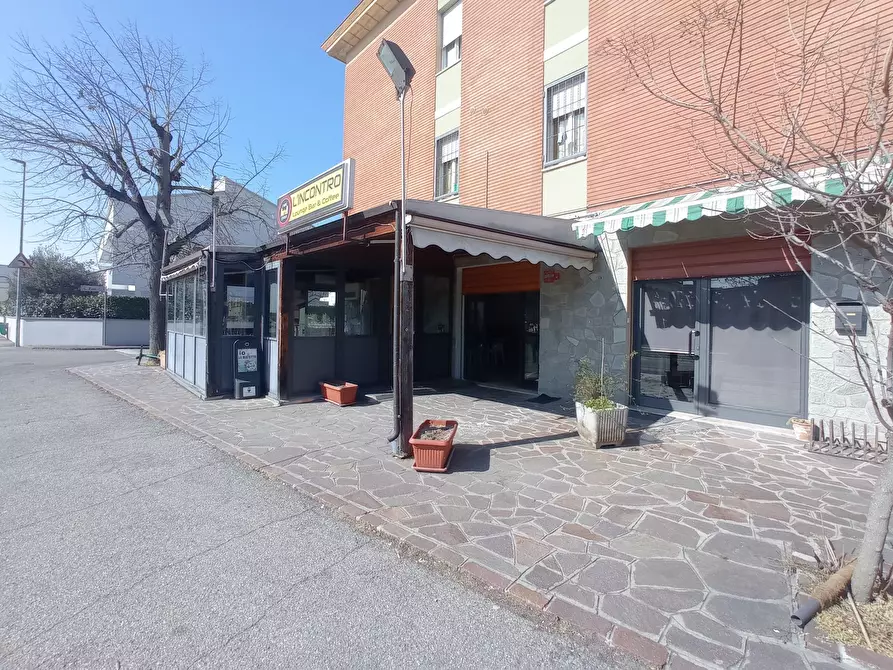 Immagine 24 di Locale commerciale in vendita  in strada Barchetta 258 a Modena