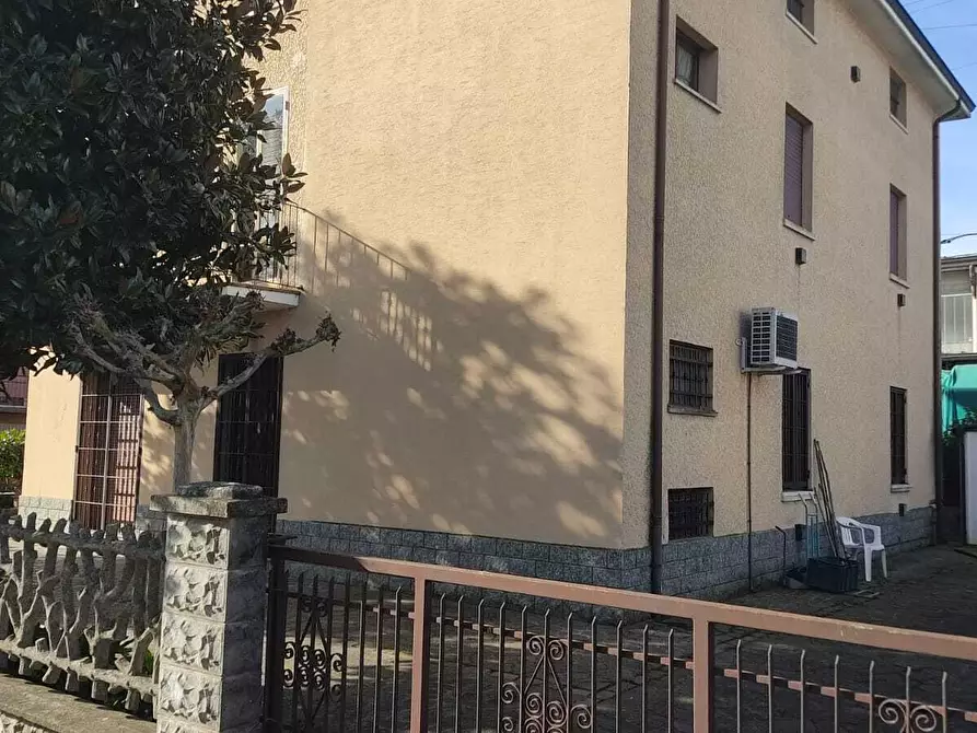 Immagine 25 di Casa bifamiliare in vendita  in Viale della Pace 4 a Formigine