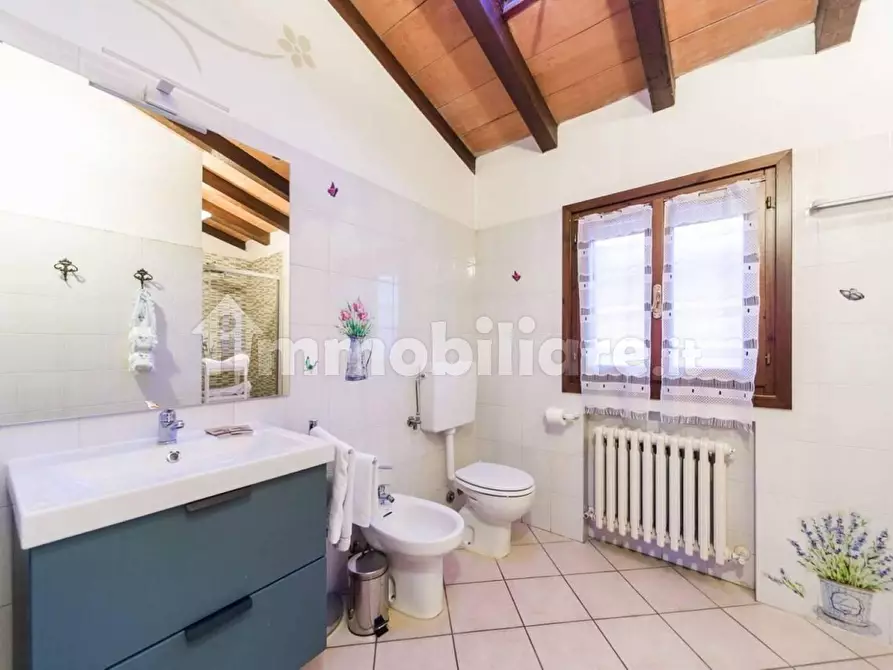 Immagine 22 di Casa bifamiliare in vendita  in Via di Villanova 470 a Modena